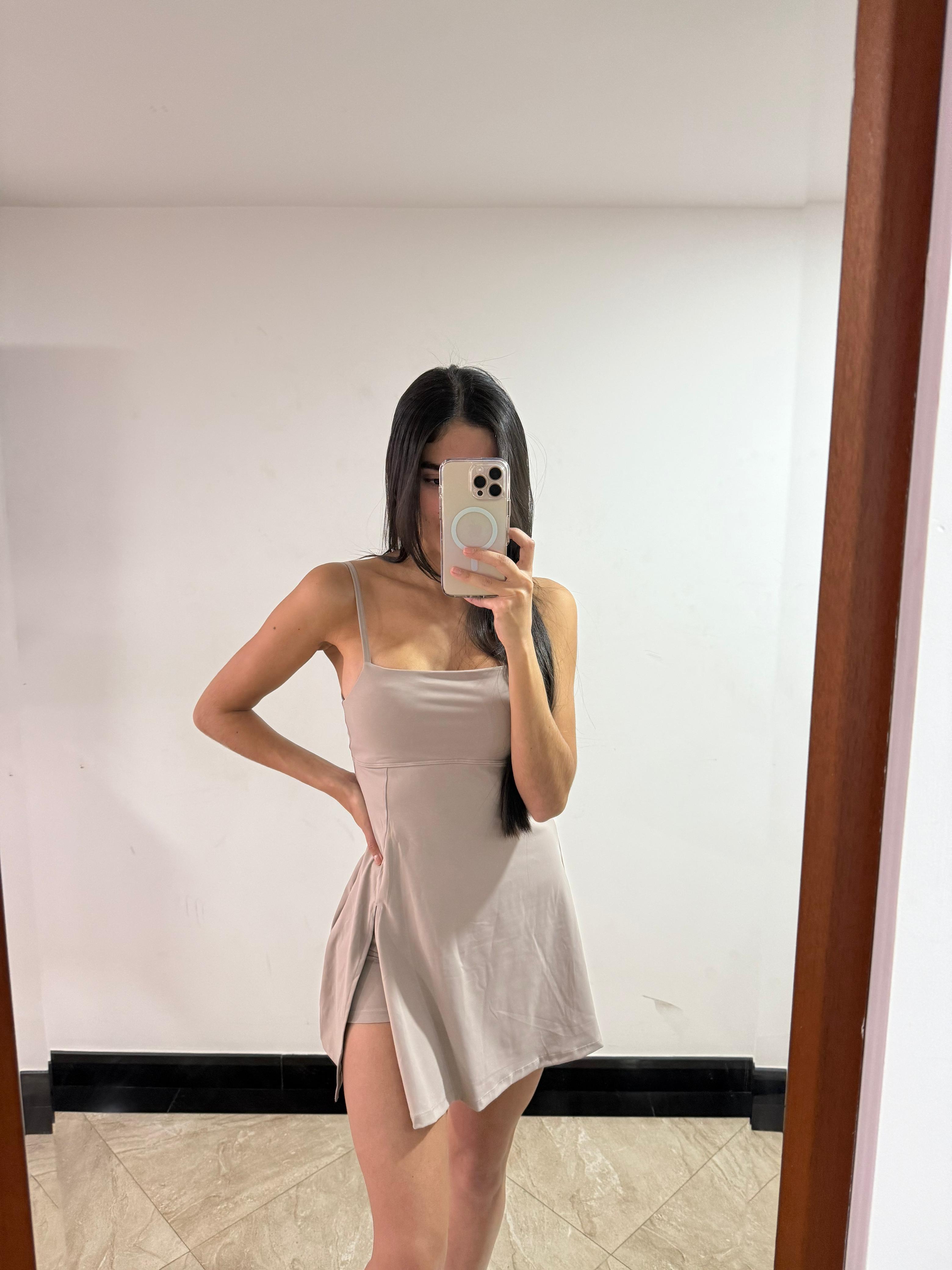 VESTIDO TENIS VAINILLA